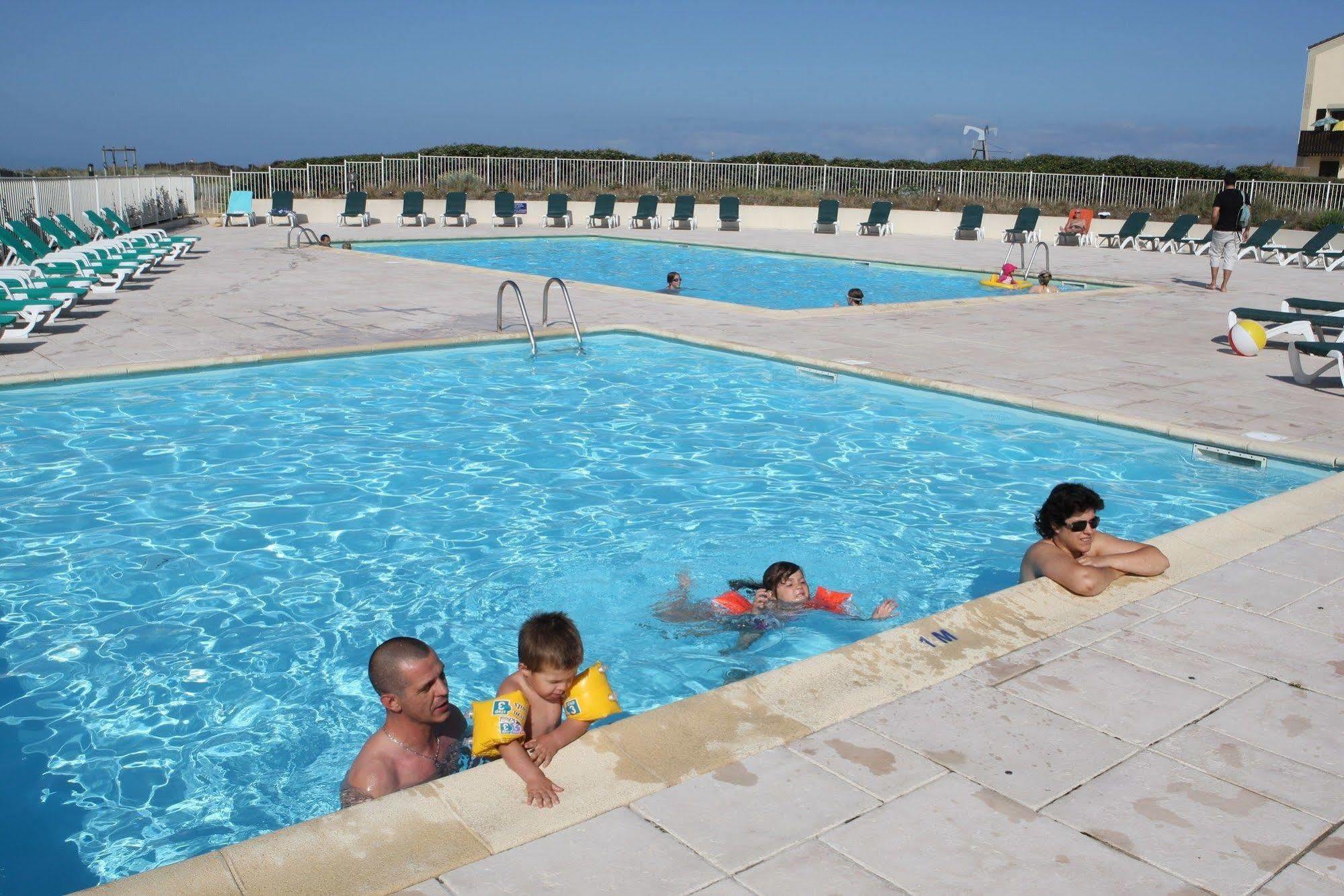 Residence Pierre & Vacances Bleu Marine Lacanau Bagian luar foto